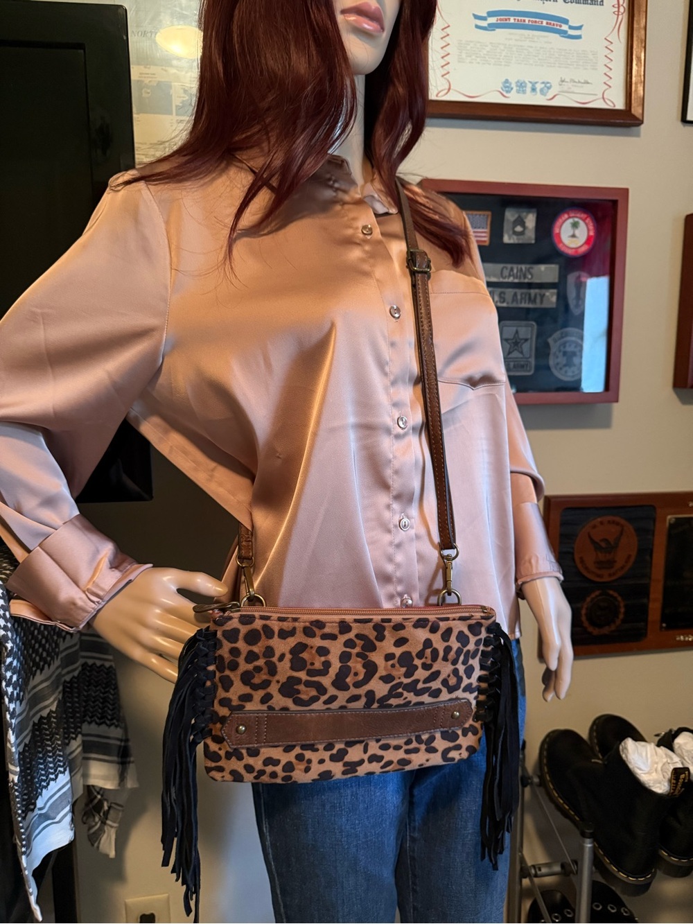 JUSTIN Reversible Western Crossbody Bag. Super Cute And Comfy To Wear. ♥️